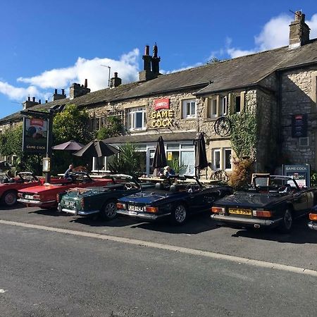 The Game Cock Inn Austwick Екстериор снимка