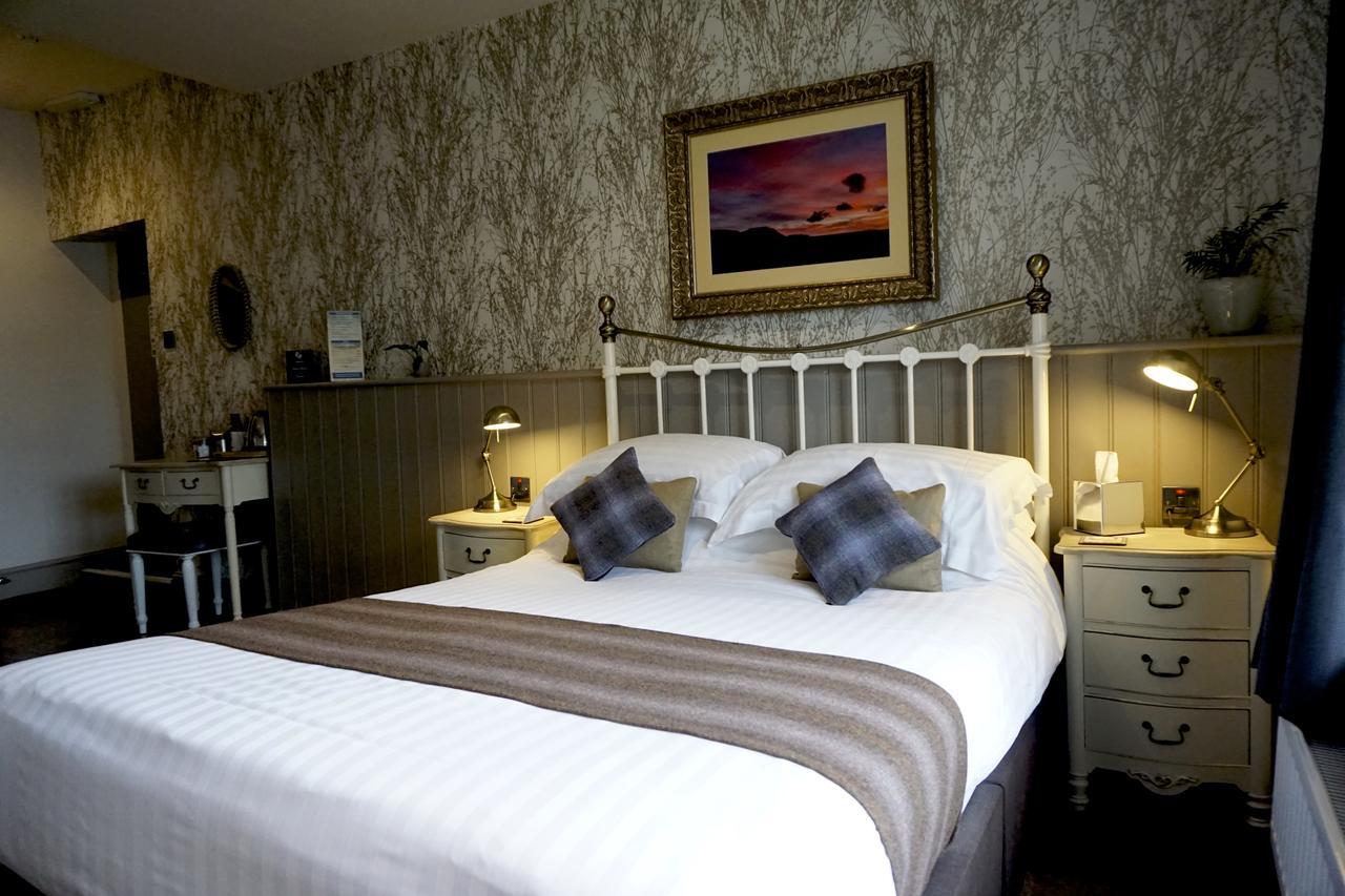 The Game Cock Inn Austwick Екстериор снимка